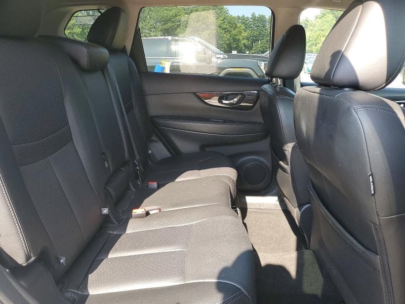 2019 NISSAN ROGUE SL 11