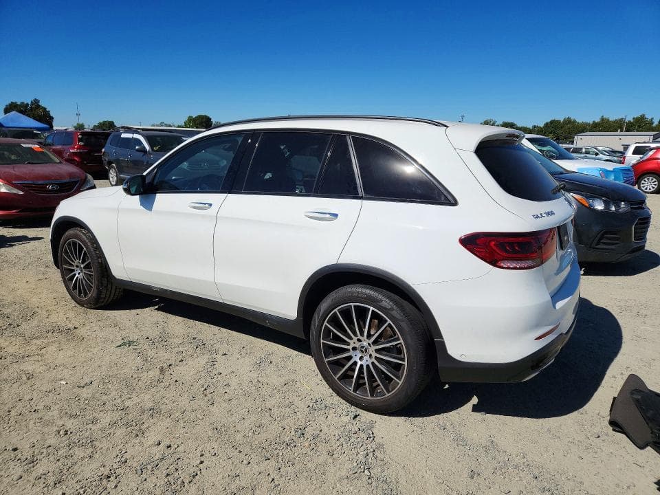 2022 MERCEDES-BENZ GLC 300 2