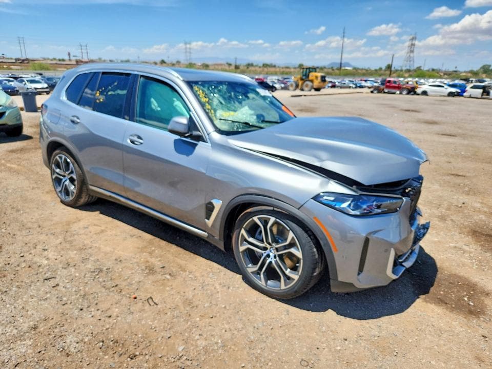 2026 BMW X5 XDRIVE50E 4