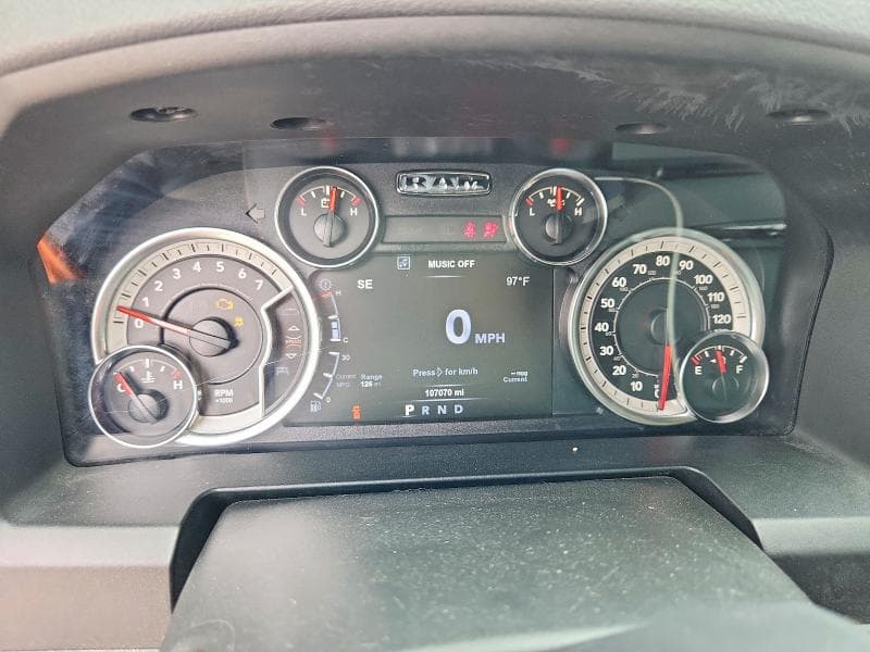 2019 RAM 1500 CLASSIC SLT 9