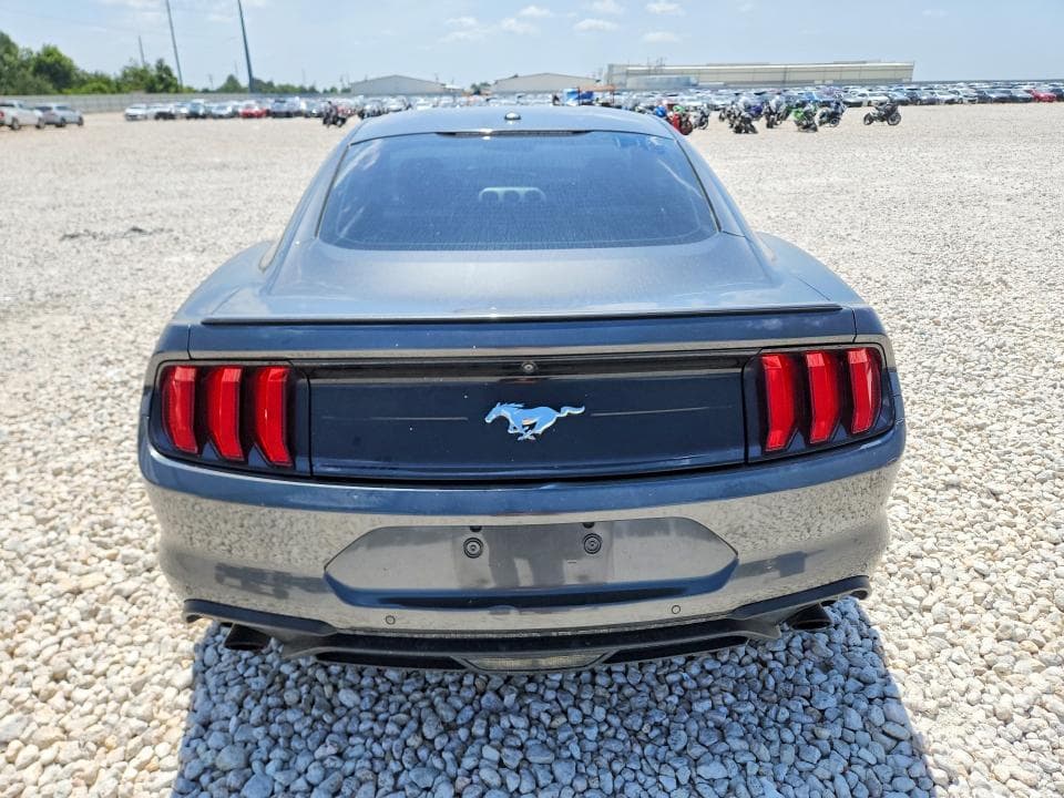 2018 FORD MUSTANG 6