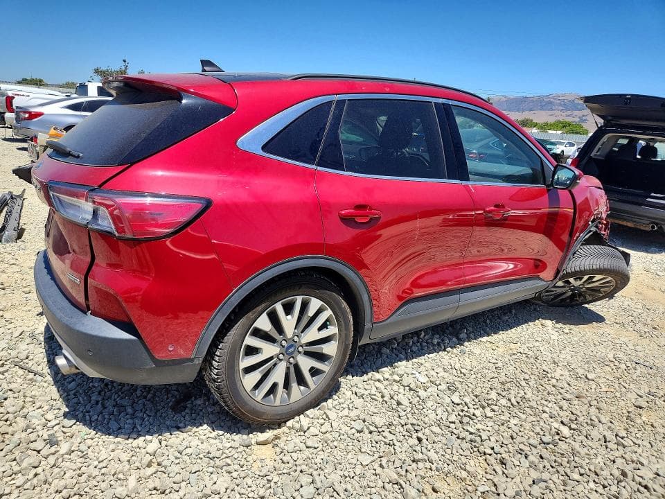 2020 FORD ESCAPE TITANIUM 3