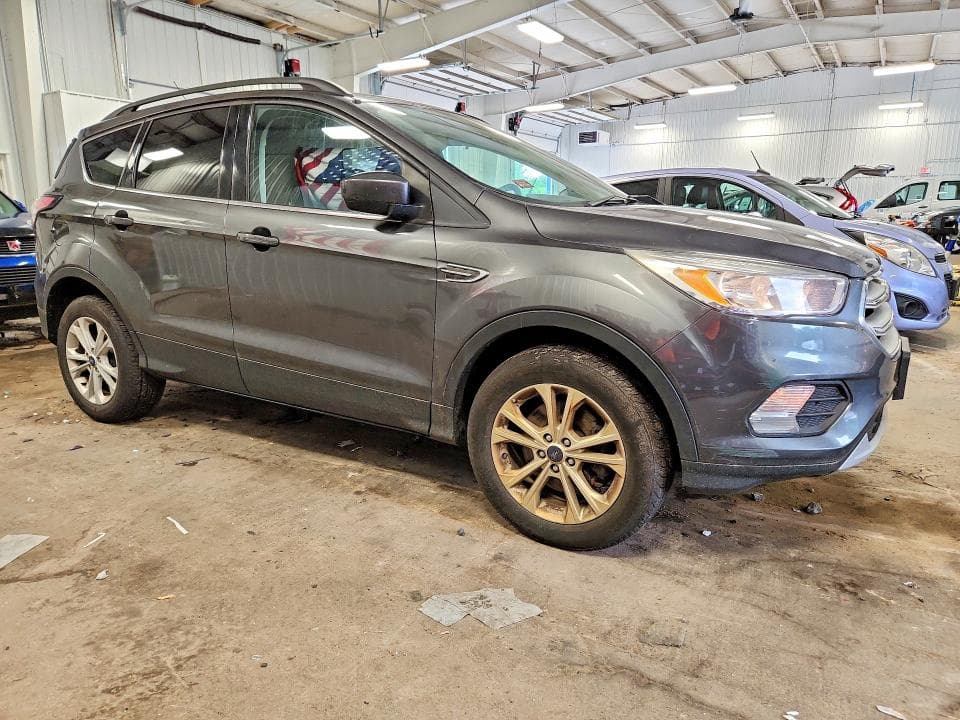 2018 FORD ESCAPE SE 4