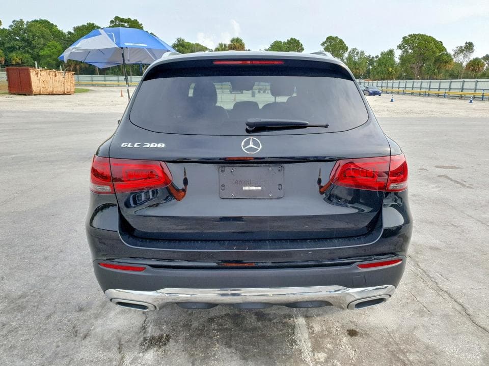 2020 MERCEDES-BENZ GLC 300 6