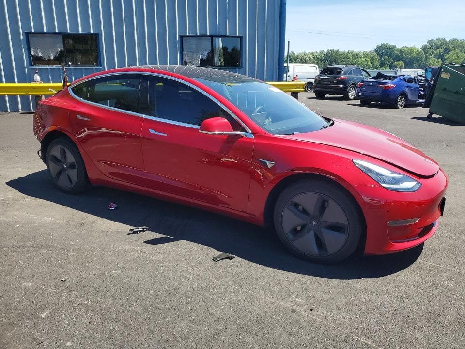 2018 TESLA MODEL 3 4
