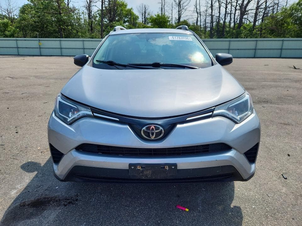 2018 TOYOTA RAV4 LE 5