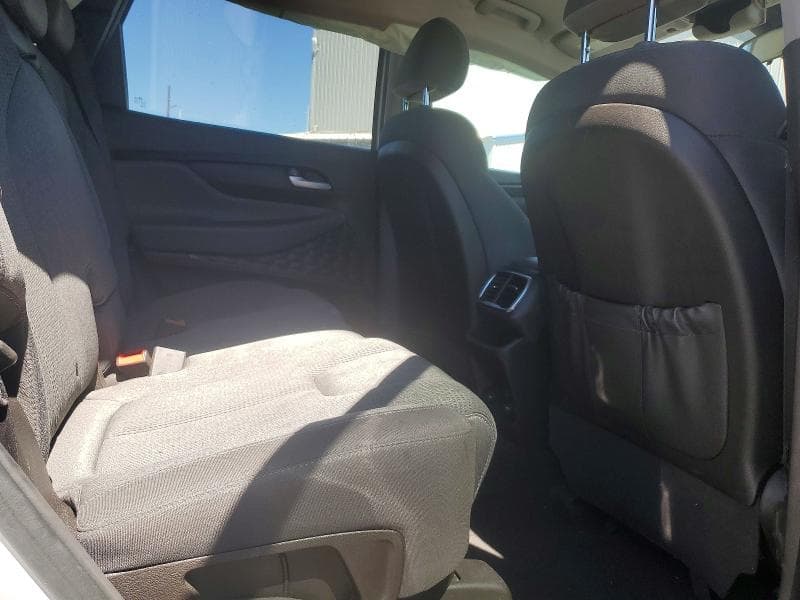 2019 HYUNDAI SANTA FE SE 11