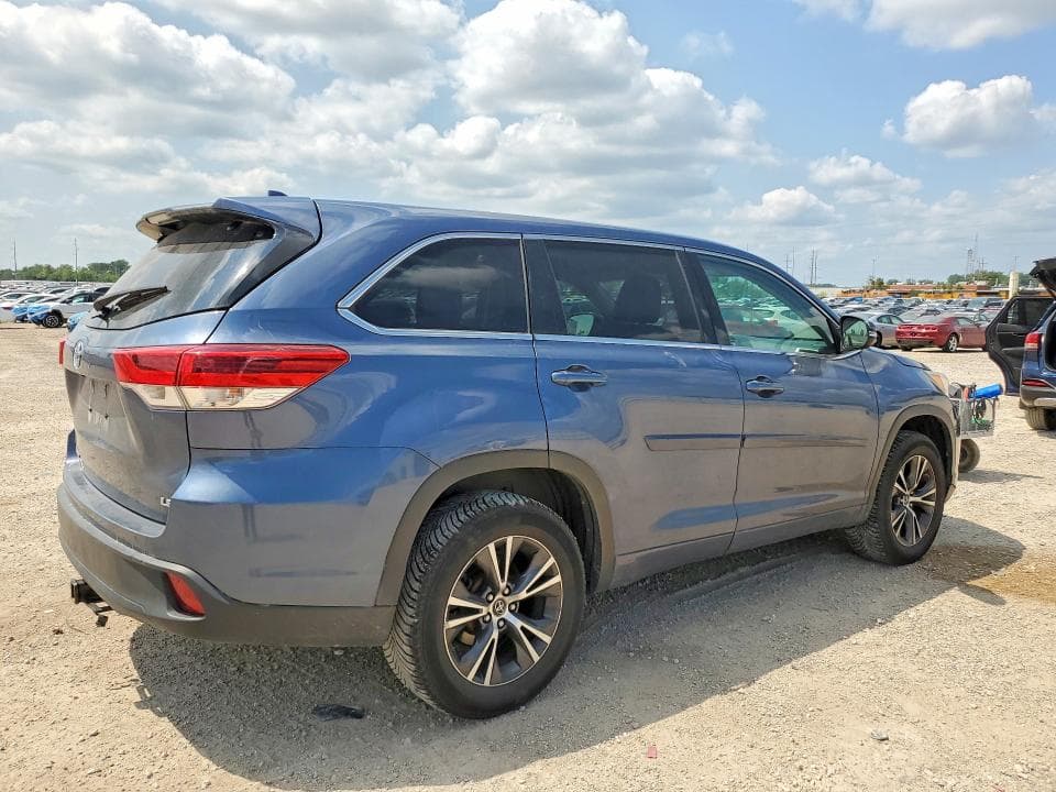 2017 TOYOTA HIGHLANDER LE PLUS 3