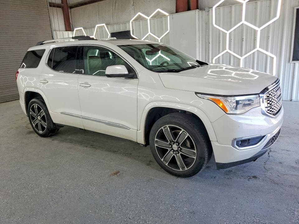 2017 GMC ACADIA DENALI 4