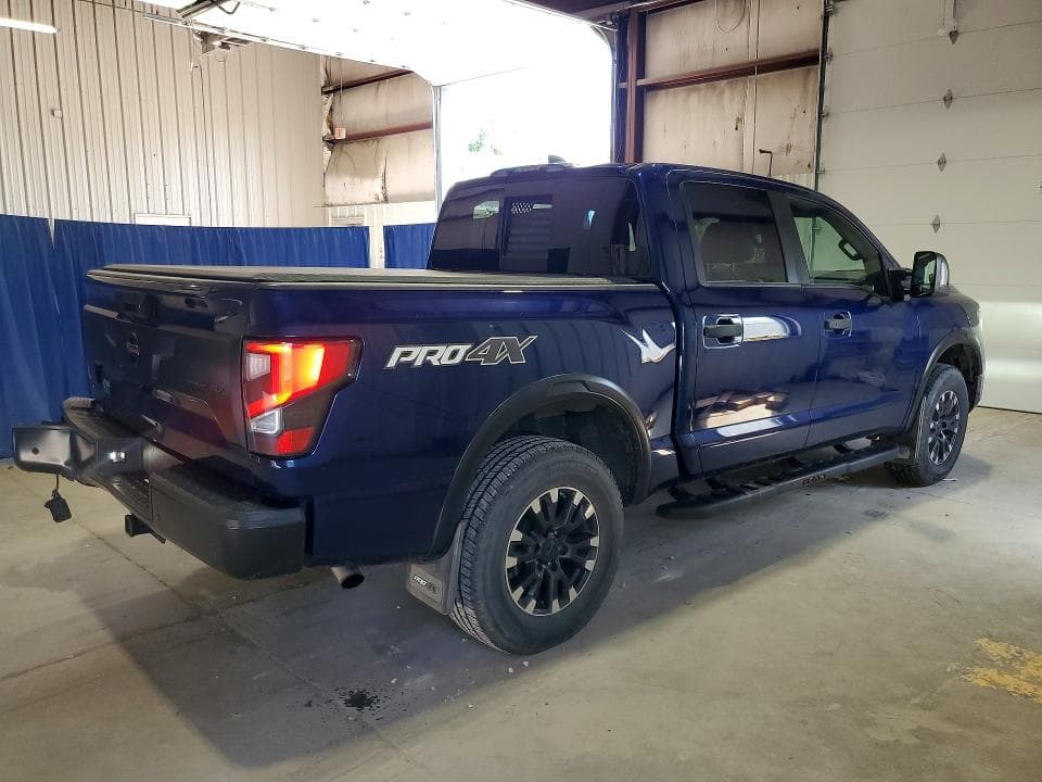 2022 NISSAN TITAN PRO-4X PRO-4X 3
