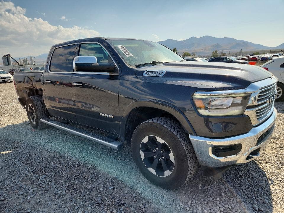2019 RAM 1500 LARAMIE 4