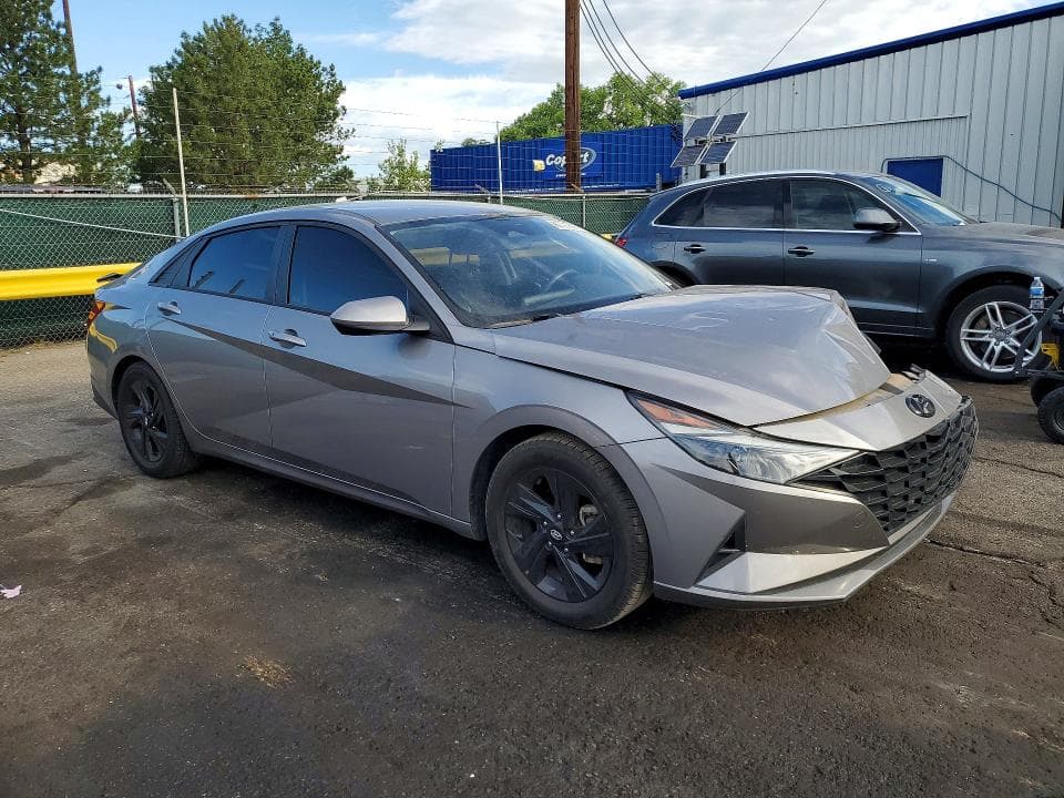 2023 HYUNDAI ELANTRA SEL 4