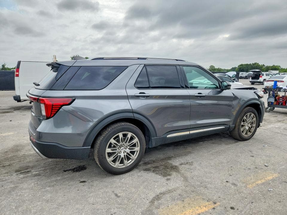 2025 FORD EXPLORER PLATINUM 3