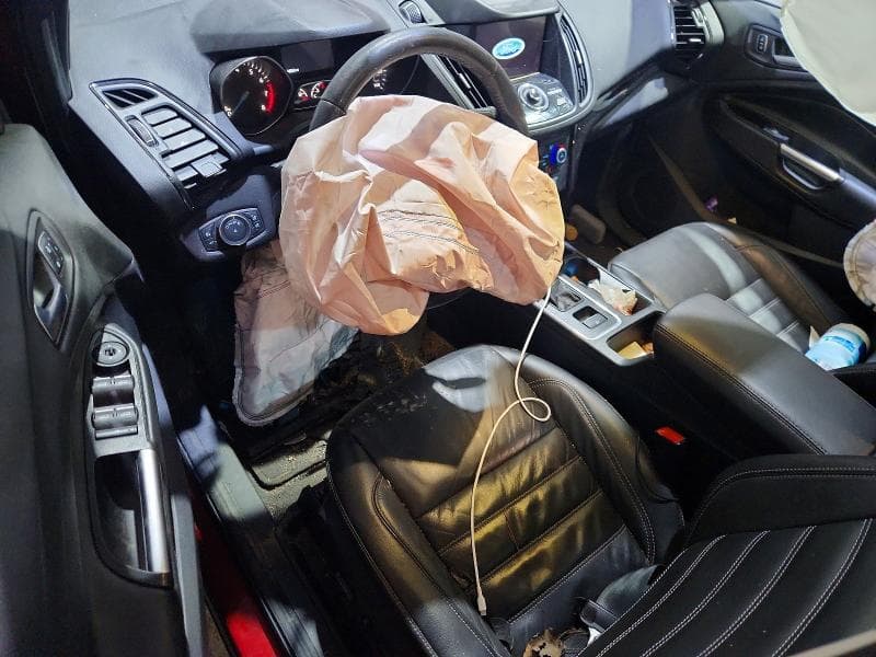 2018 FORD ESCAPE TITANIUM 8