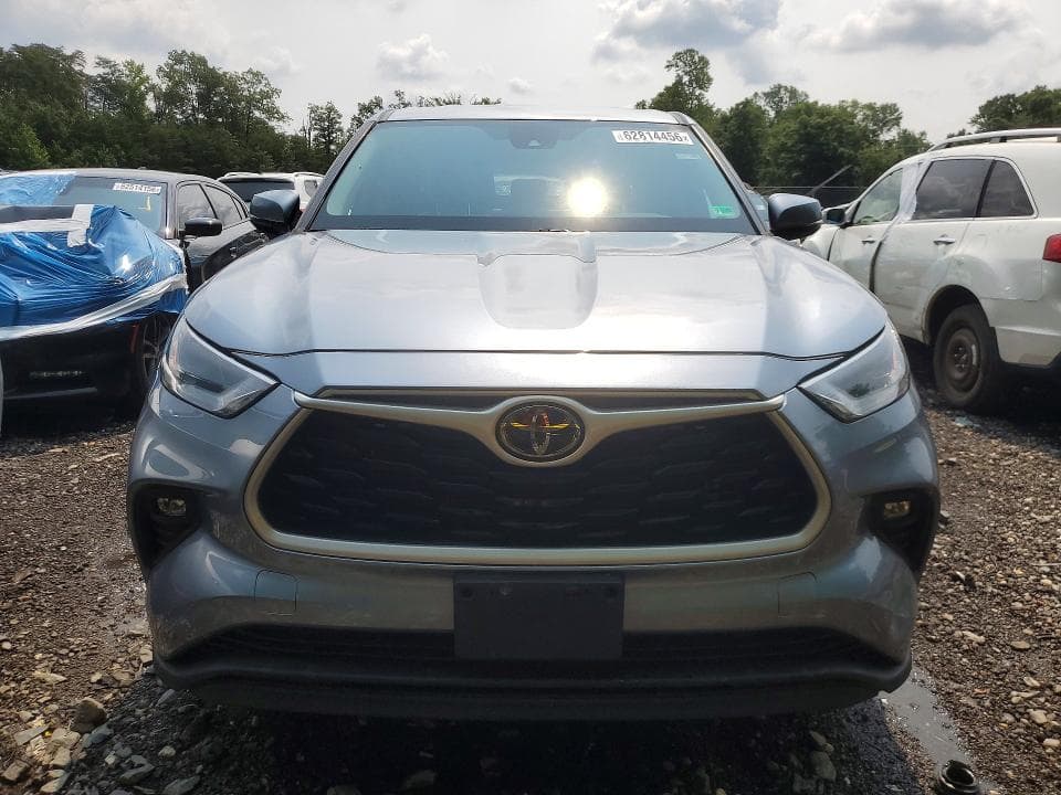 2022 TOYOTA HIGHLANDER LE 5