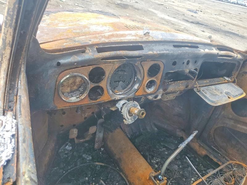 1972 VOLKSWAGEN SUPER BEETLE 9