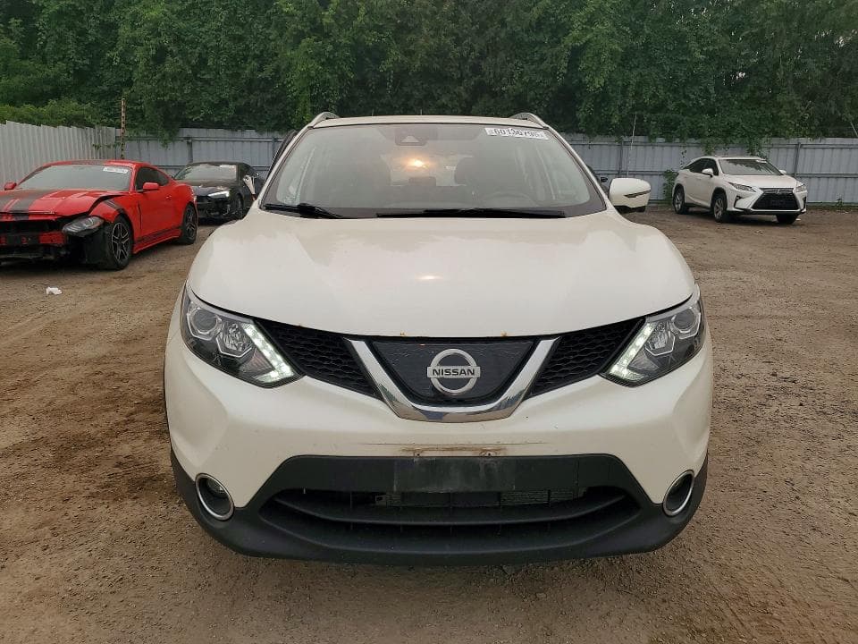 2018 NISSAN QASHQAI 5