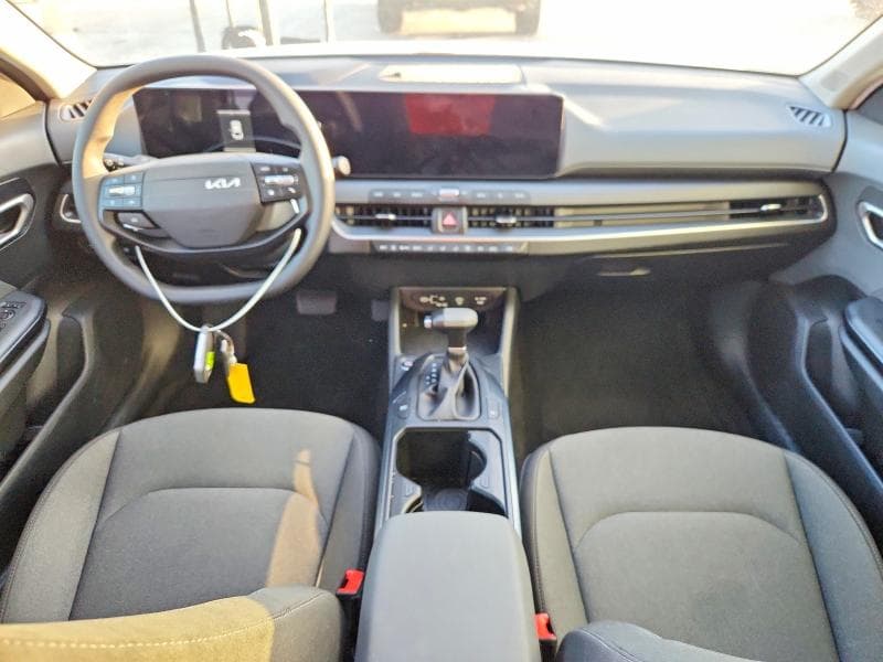 2025 KIA K4 LXS 8