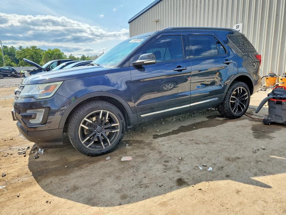 2017 FORD EXPLORER XLT - 1