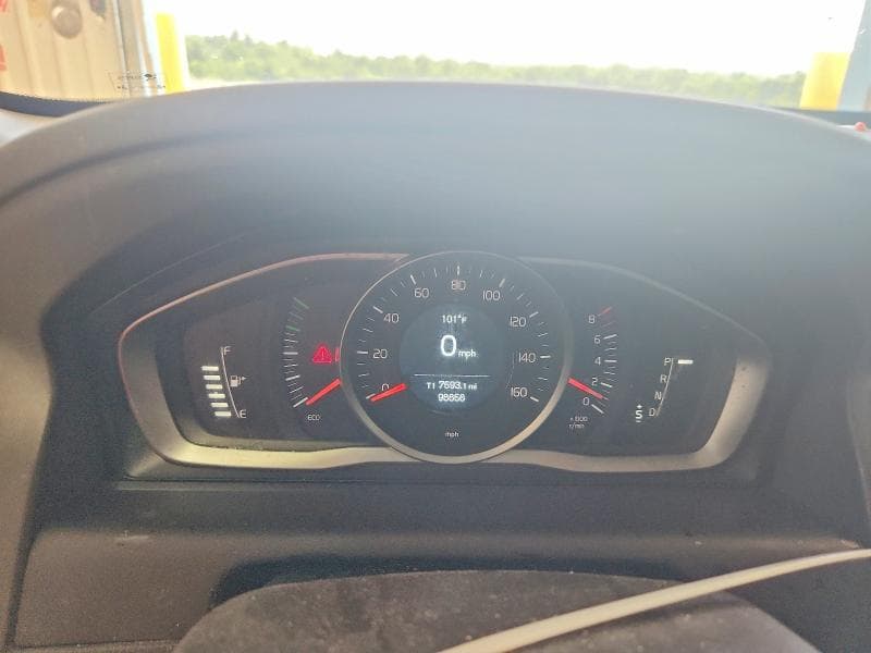 2017 VOLVO XC60 T5 DYNAMIC 9