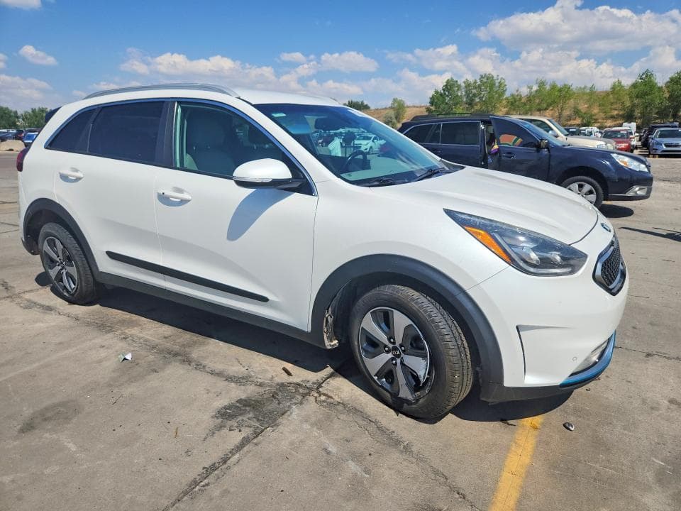 2019 KIA NIRO EX PREMIUM 4