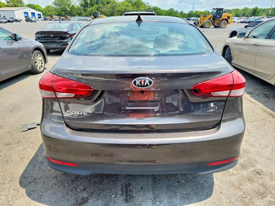 2018 KIA FORTE LX 6