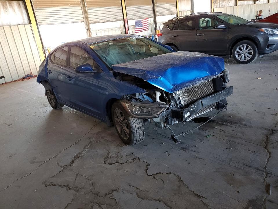 2018 HYUNDAI ELANTRA SEL 4