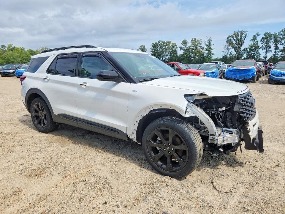 2023 FORD EXPLORER ST-LINE 4