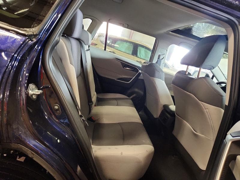 2025 TOYOTA RAV4 XLE 11