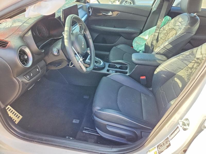 2023 KIA FORTE GT LINE 7