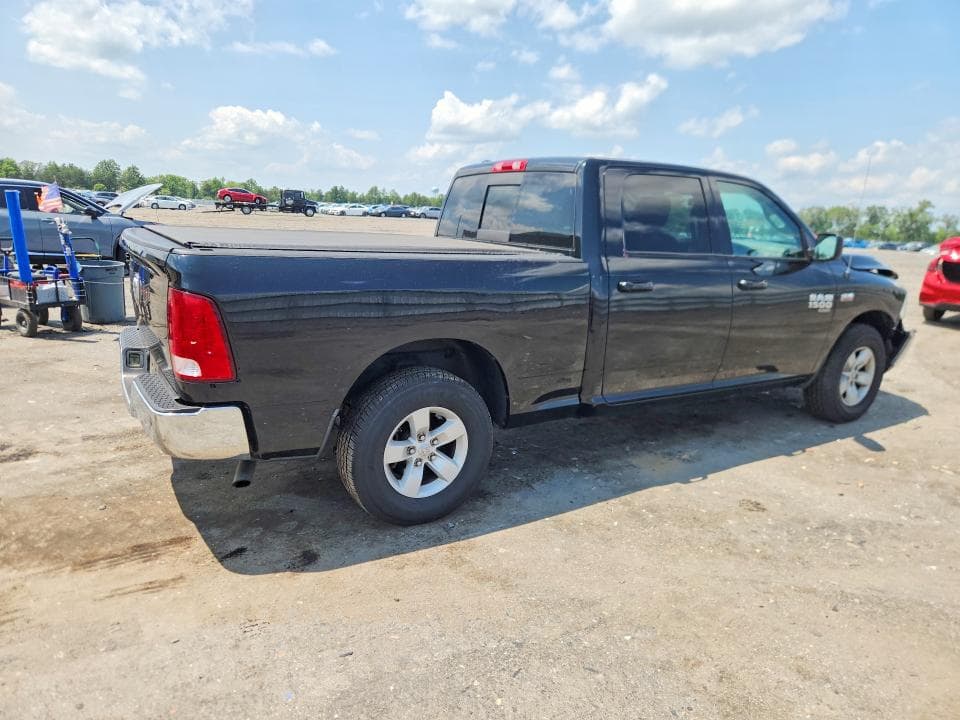 2019 RAM 1500 CLASSIC SLT 3