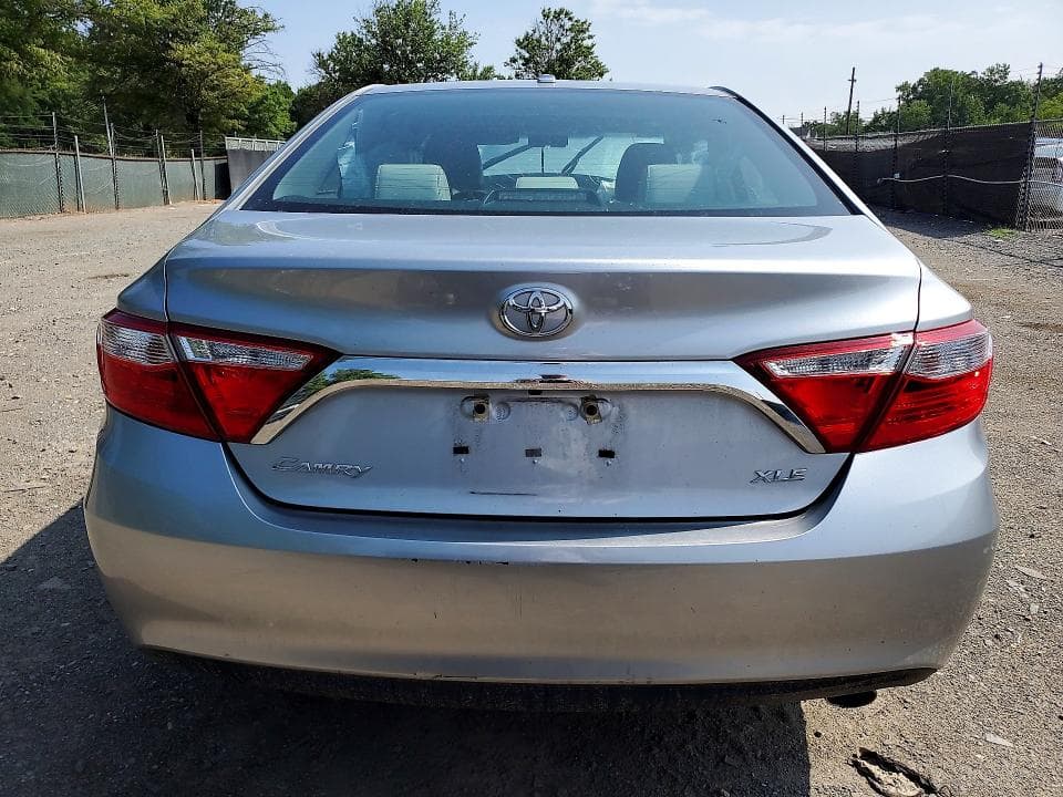 2017 TOYOTA CAMRY XLE 6