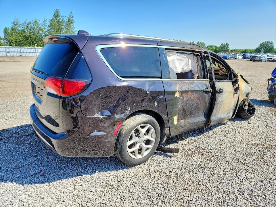 2018 CHRYSLER PACIFICA TOURING L PLUS 3
