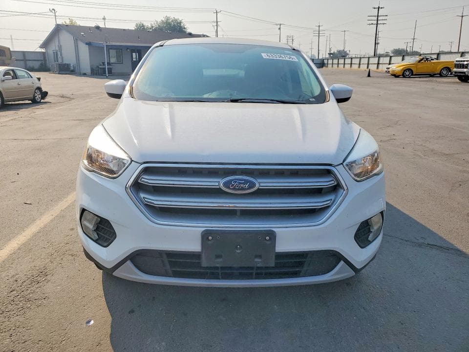 2017 FORD ESCAPE SE 5