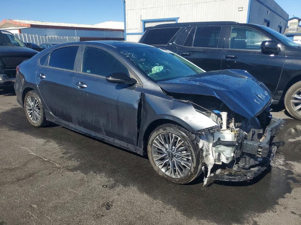 2024 KIA FORTE GT LINE 4