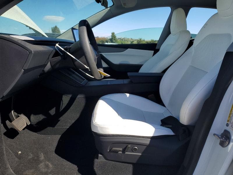 2026 TESLA MODEL Y 7