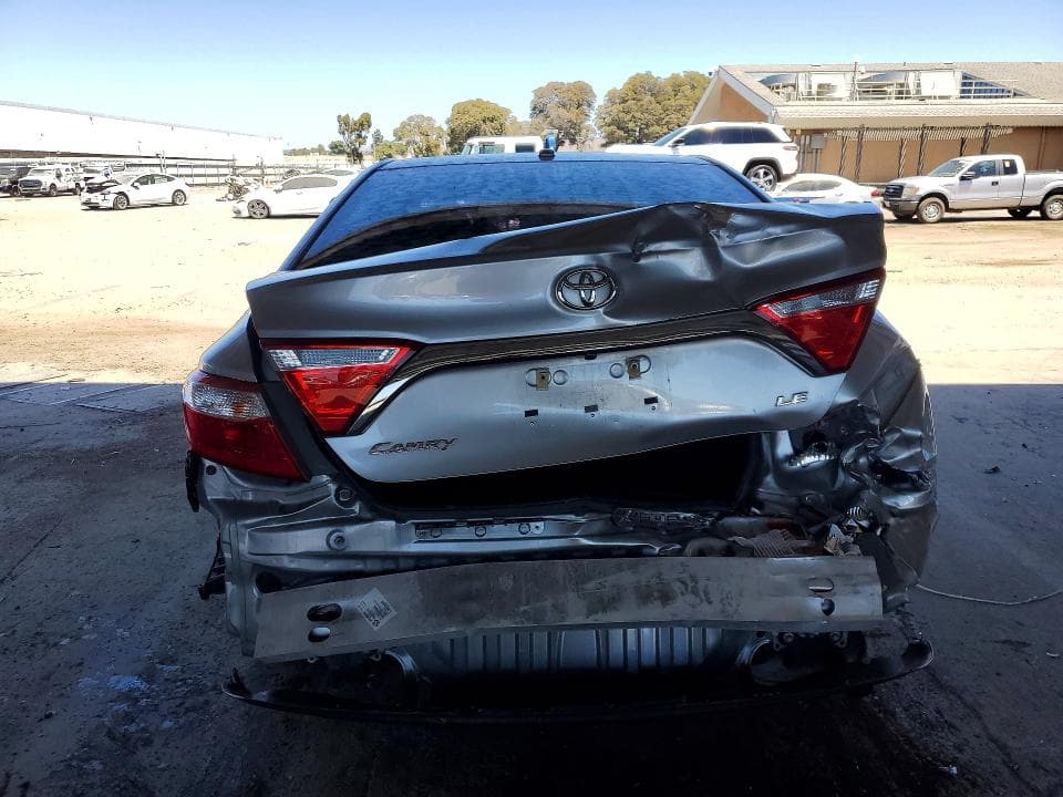 2017 TOYOTA CAMRY LE 6