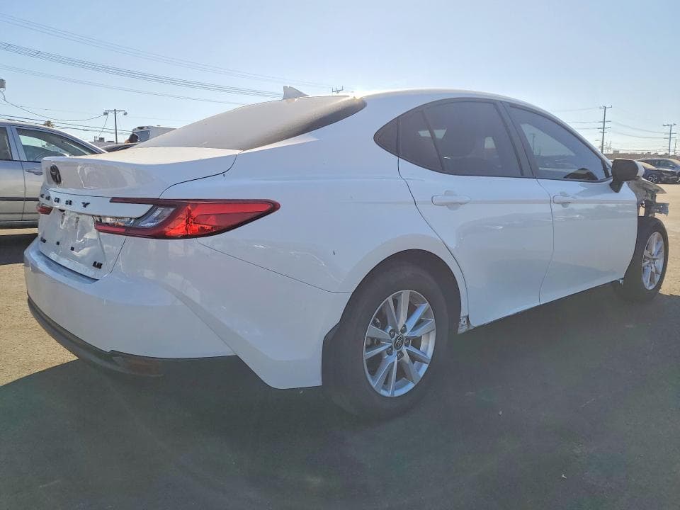 2025 TOYOTA CAMRY LE 3
