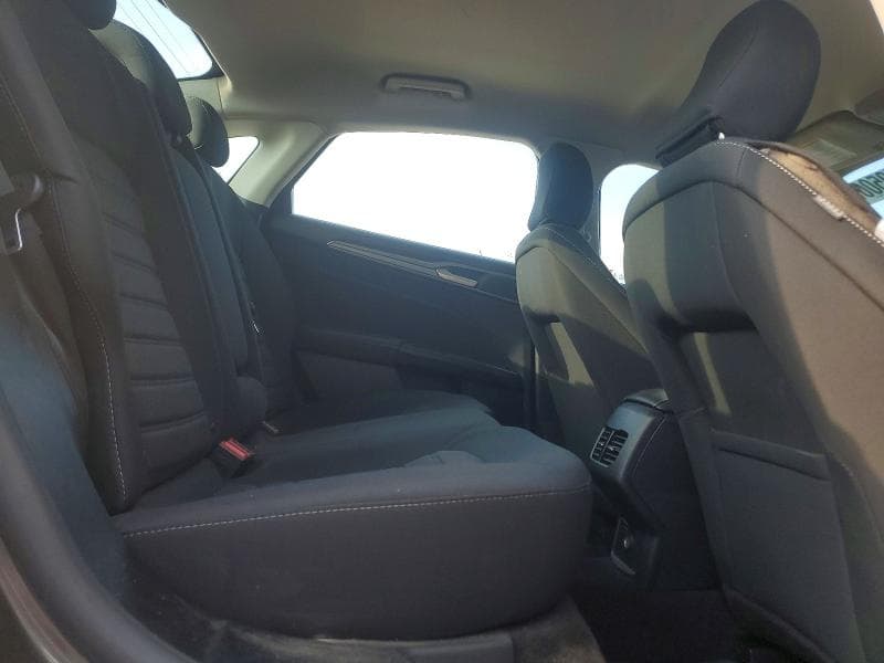 2020 FORD FUSION SE 10