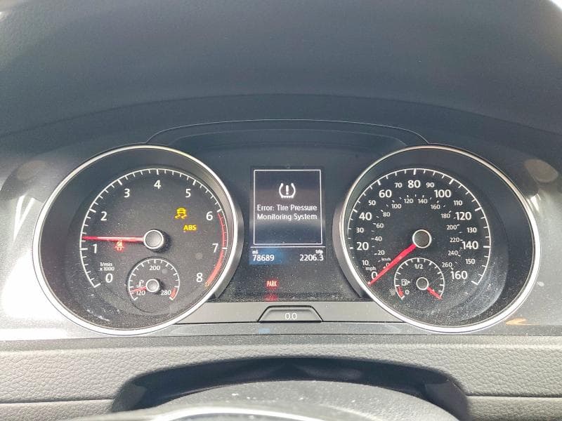 2018 VOLKSWAGEN GOLF S S 9