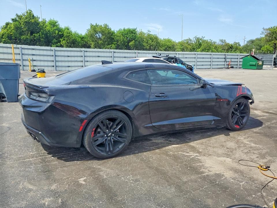 2018 CHEVROLET CAMARO LT 3