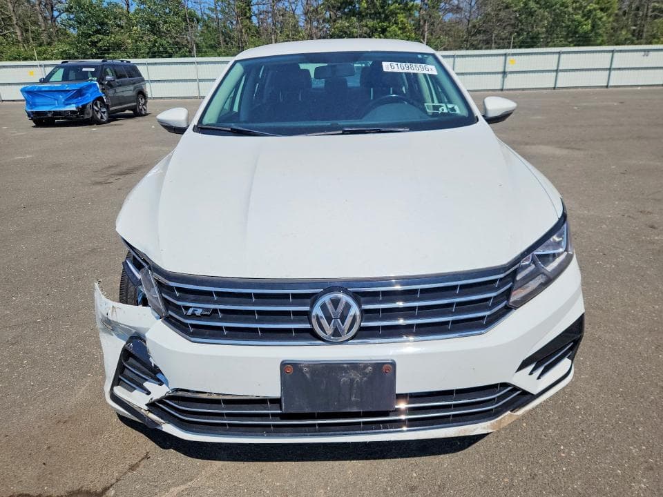 2018 VOLKSWAGEN PASSAT S 5