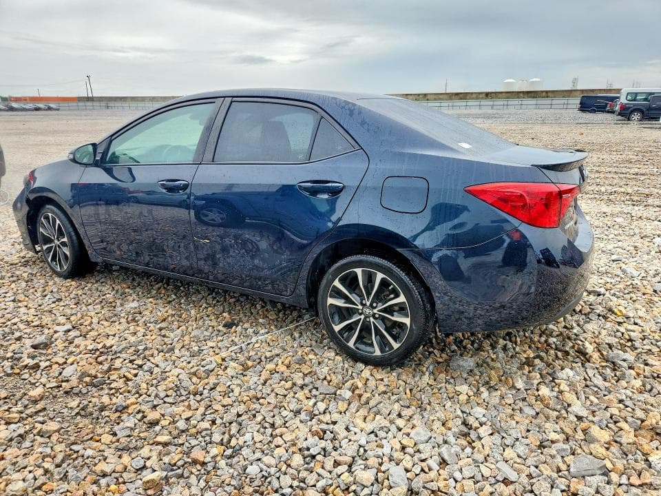 2018 TOYOTA COROLLA SE 2