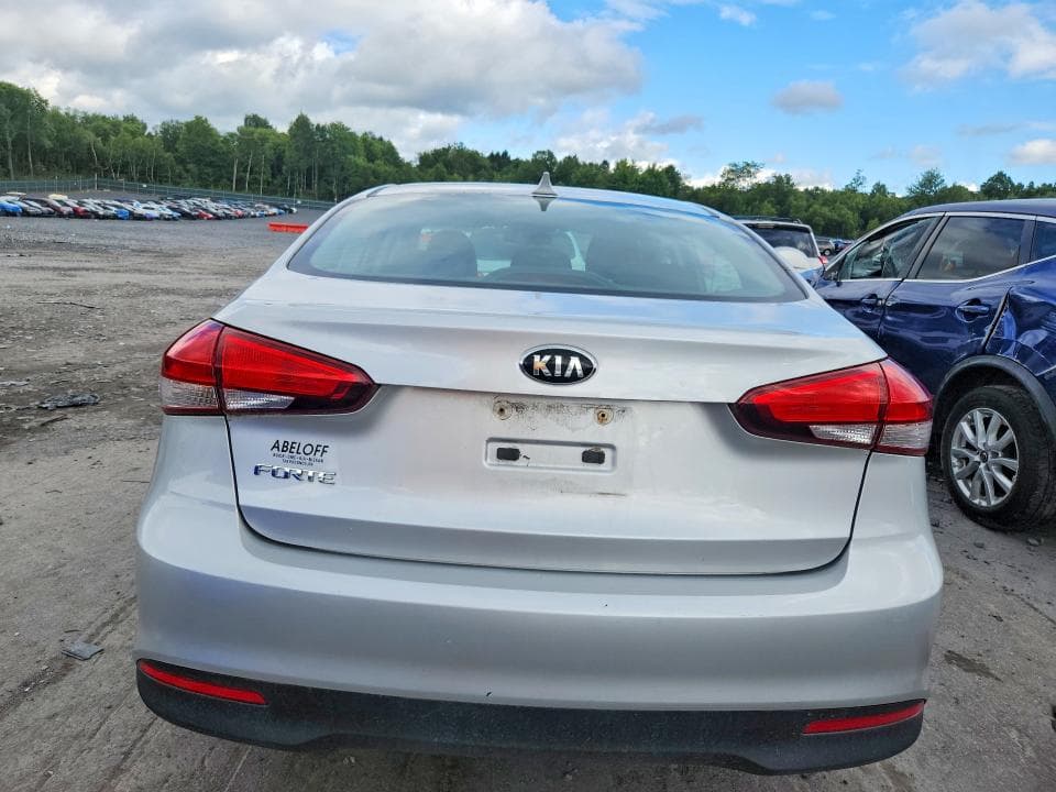 2017 KIA FORTE LX 6