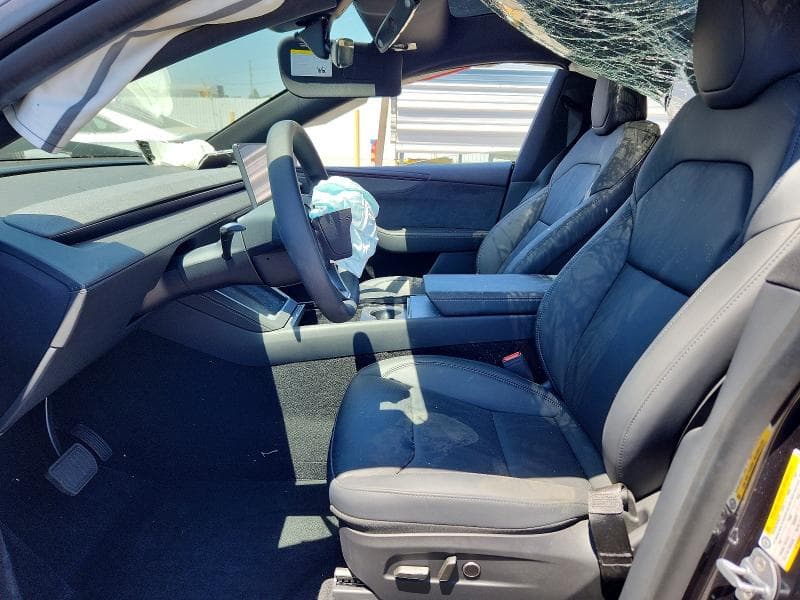 2026 TESLA MODEL Y 7