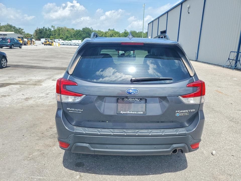 2023 SUBARU FORESTER LIMITED 6