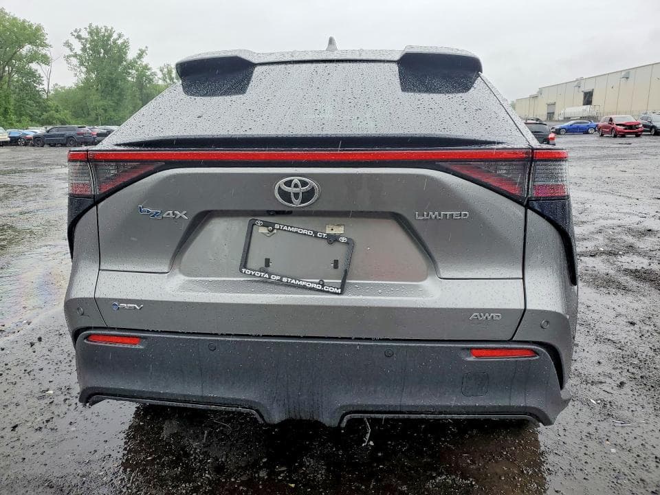 2024 TOYOTA BZ4X LIMITED 6