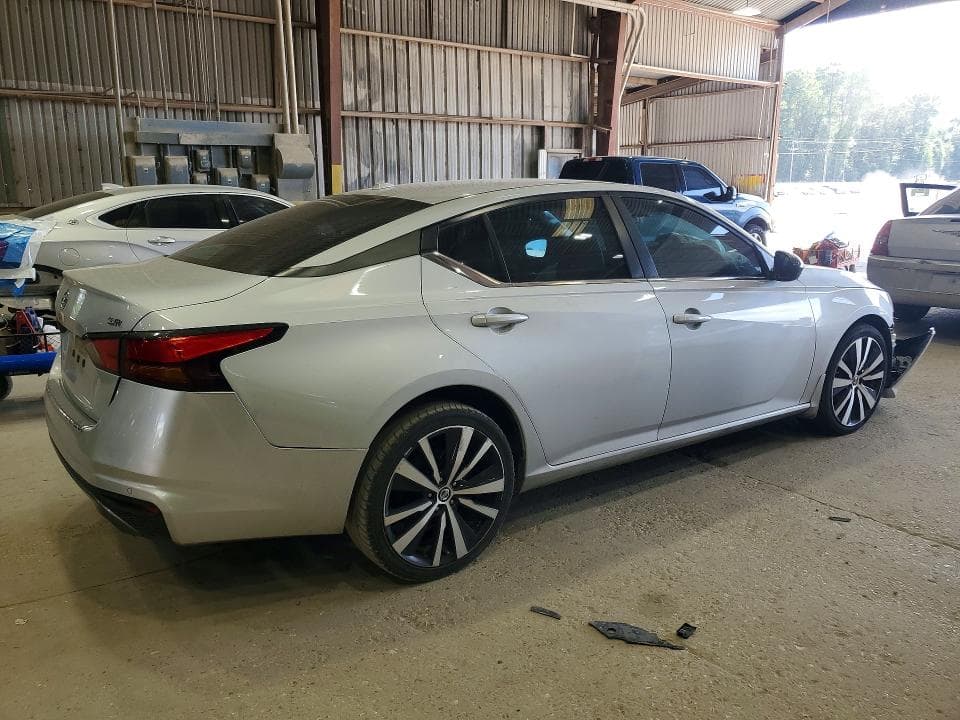 2022 NISSAN ALTIMA SR 3
