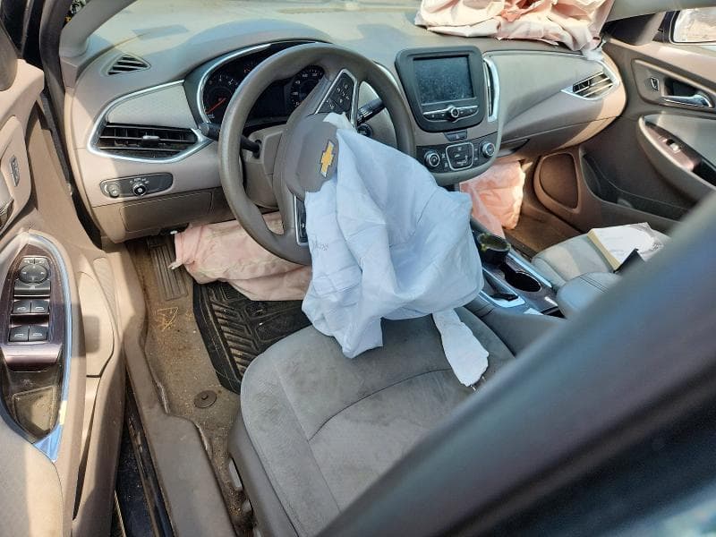 2017 CHEVROLET MALIBU LT 8