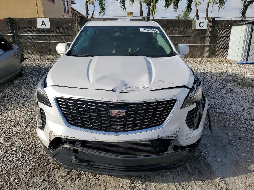 2019 CADILLAC XT4 LUXURY 5